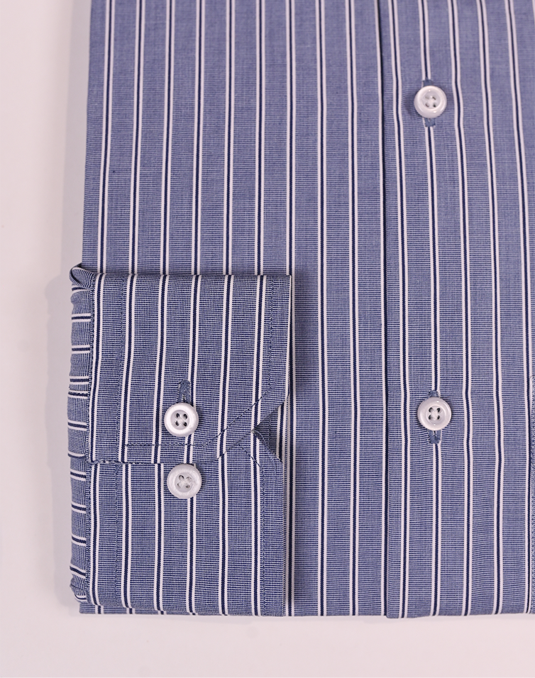 Awning Stripes in navy and white