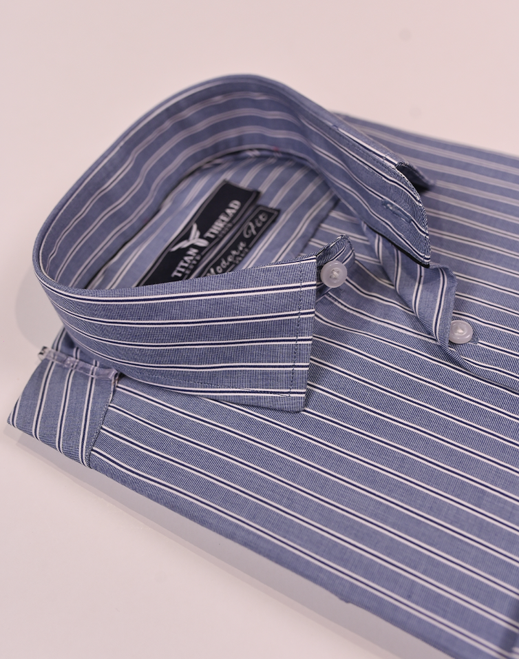 Awning Stripes in navy and white